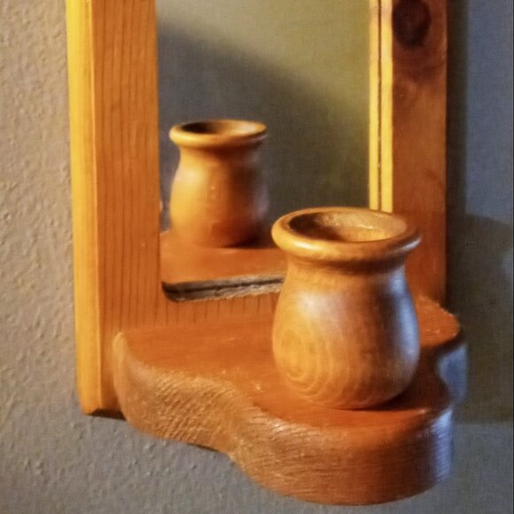 Vintage Wood Mirrored Wall Sconce & 3-Heart Wall Decor Set in Great Condition - Picture 2 of 9